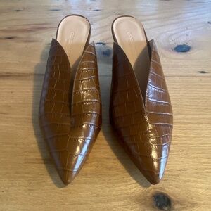 Club Monaco Brown Croc-Embossed‎ Heels Mules Women’s 7 Preloved